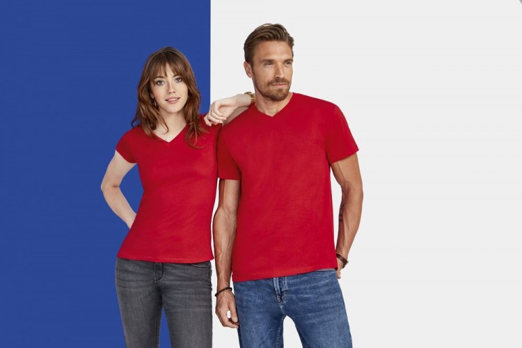 Футболка мужская с V-образным вырезом Victory 150, красная Футболка мужская с V-образным вырезом Victory 150, красная