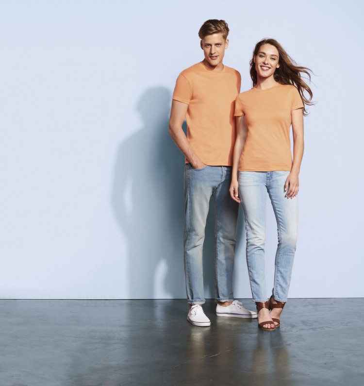 Футболка унисекс Regent 150, черная